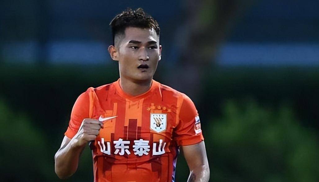 山东鲁能备战艰苦，坚持努力