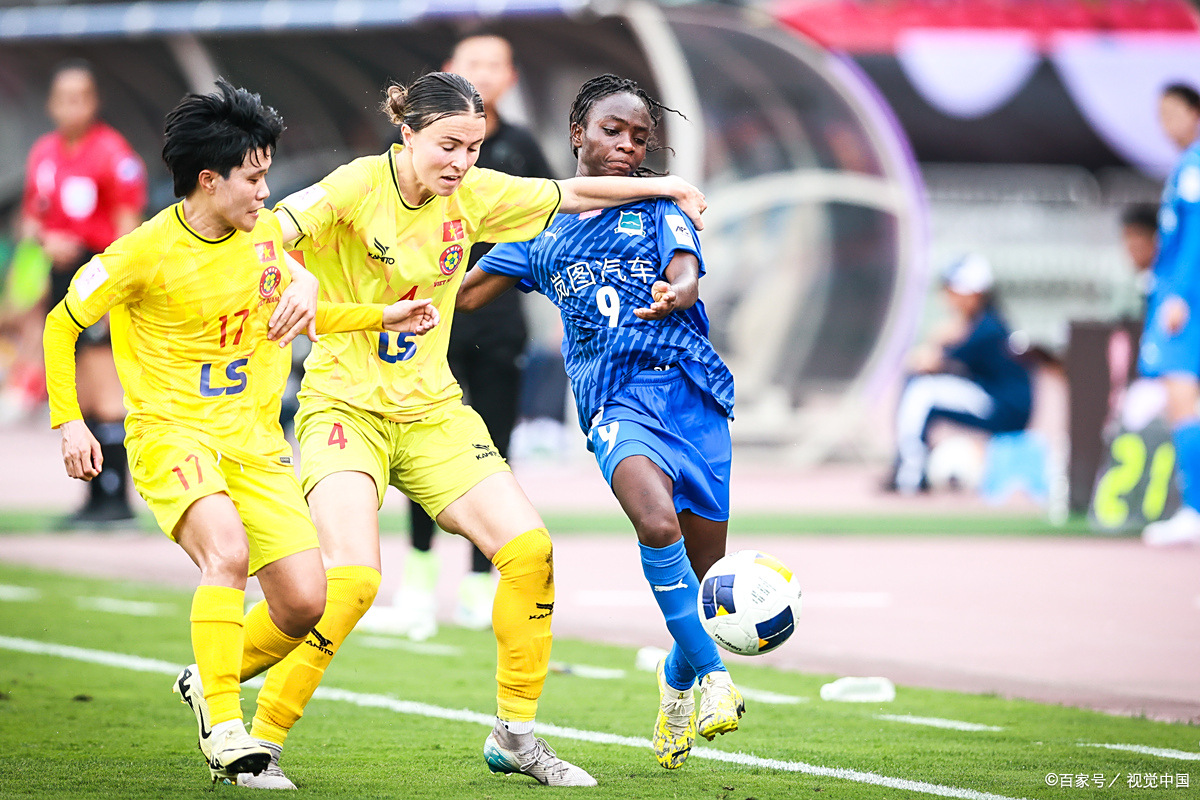 包含穿越瞬间:女足选手英勇拼搏,取得胜利的词条 包含穿越瞬间:女足选手英勇拼搏,取得胜利的词条