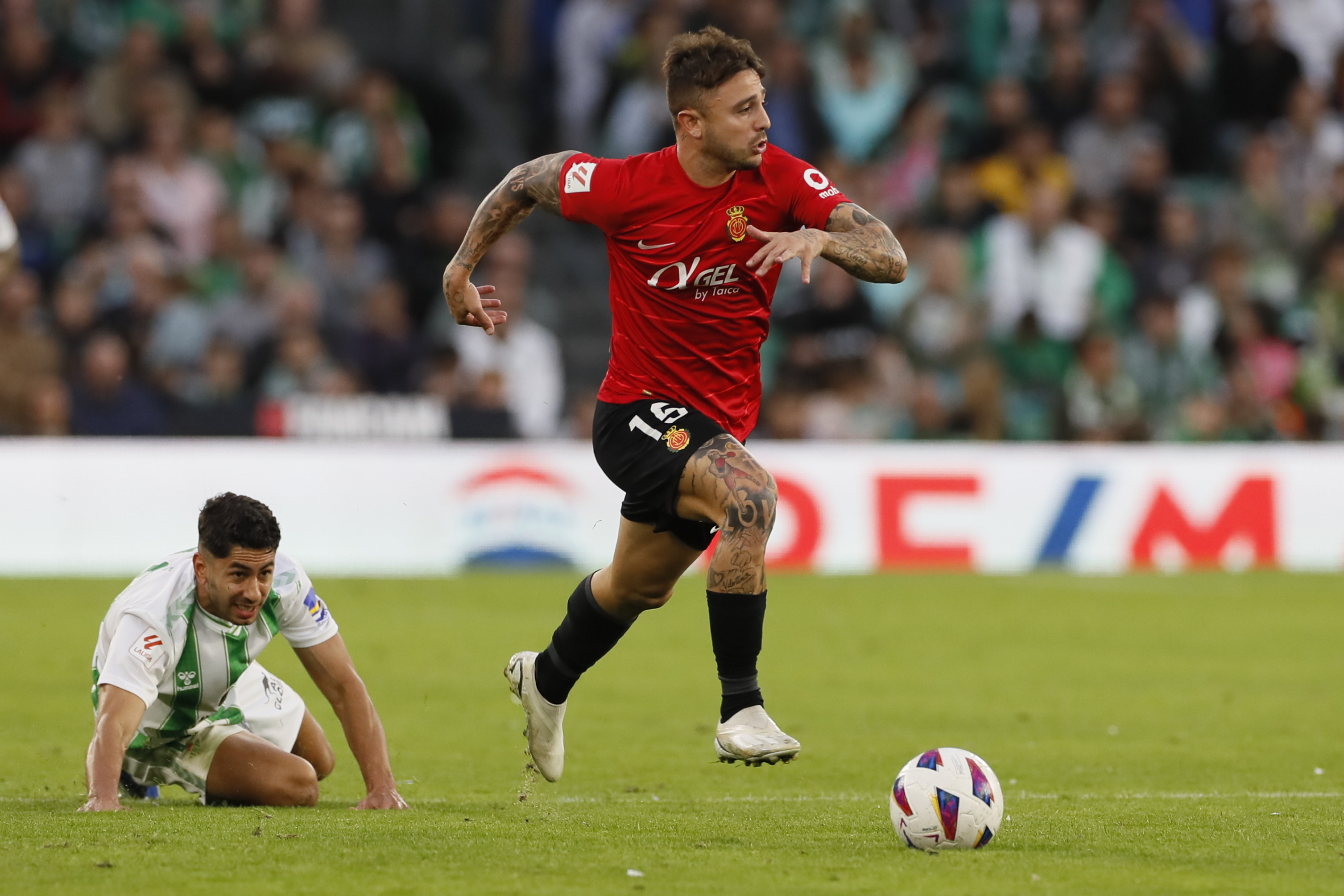 马略卡后卫奉献制胜防守演出的简单介绍