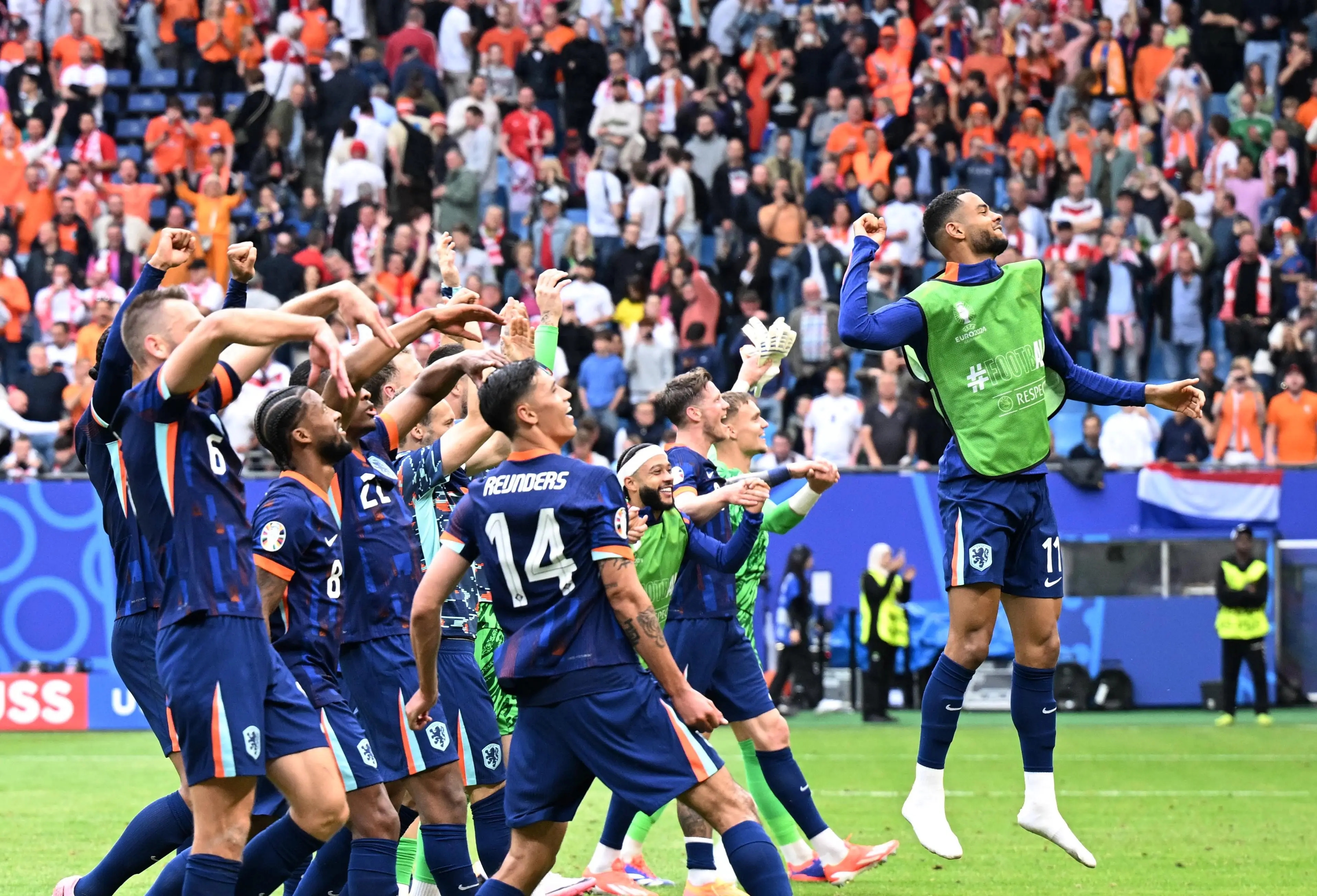 九游体育中国官网-关于匈牙利客场不敌威尔士，欧预赛遭遇困境的信息